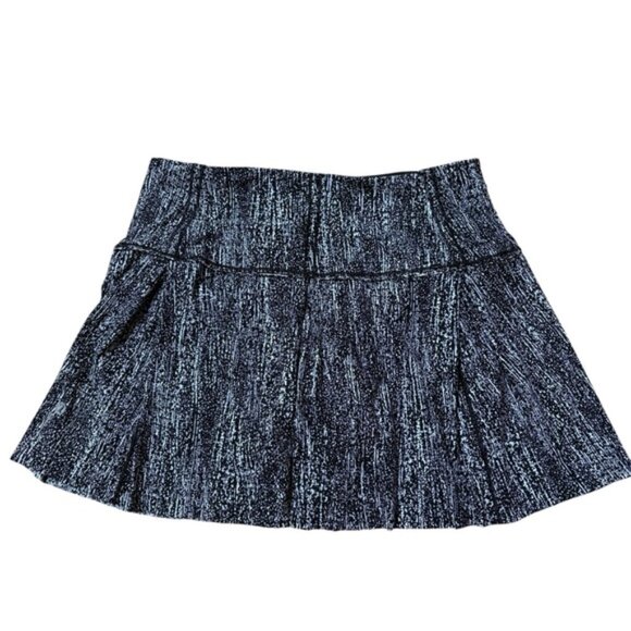 Lululemon Lost In Pace Skirt Size 8 Tall - Picture 2 of 6